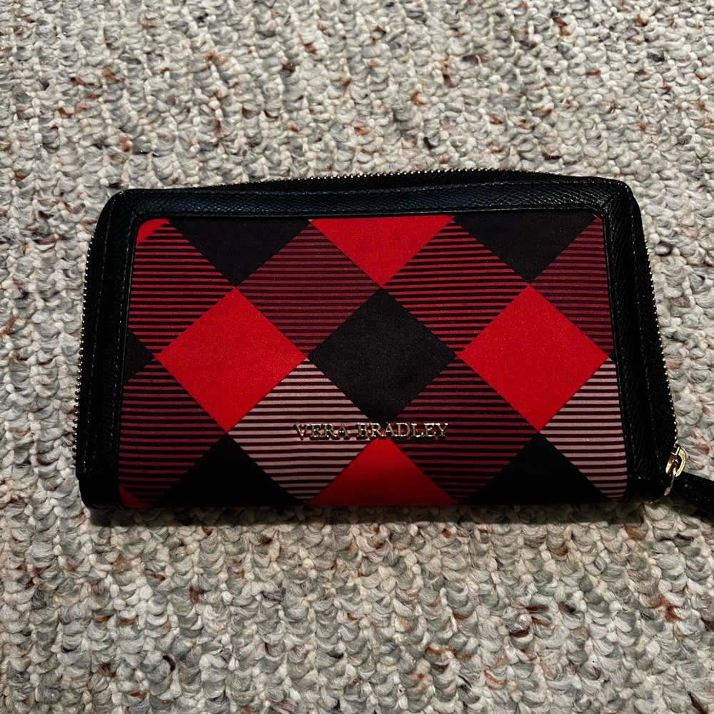 Vera Bradley zip around wallet